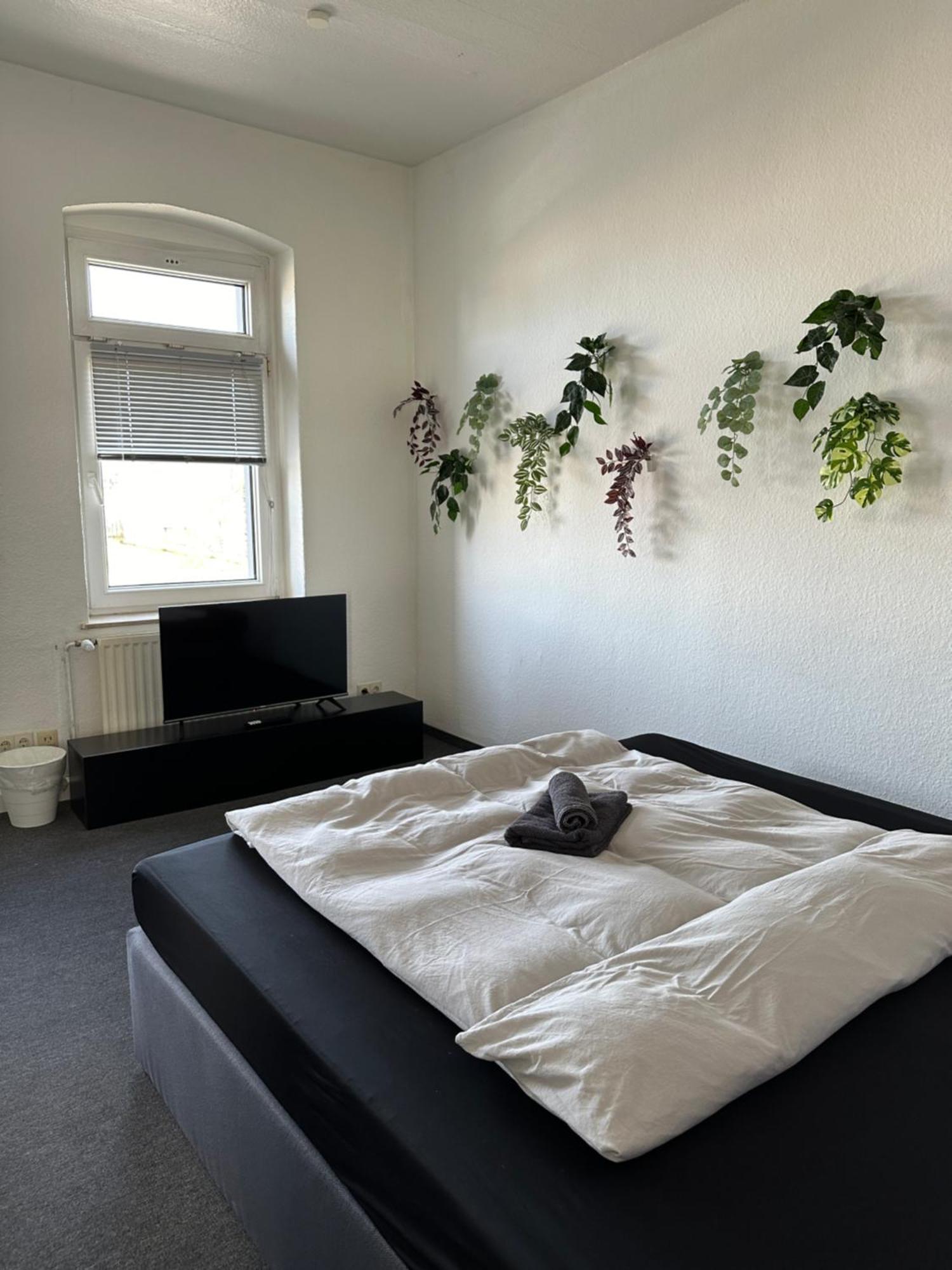 Ferienwohnung Flaming House Bitterfeld Esterno foto