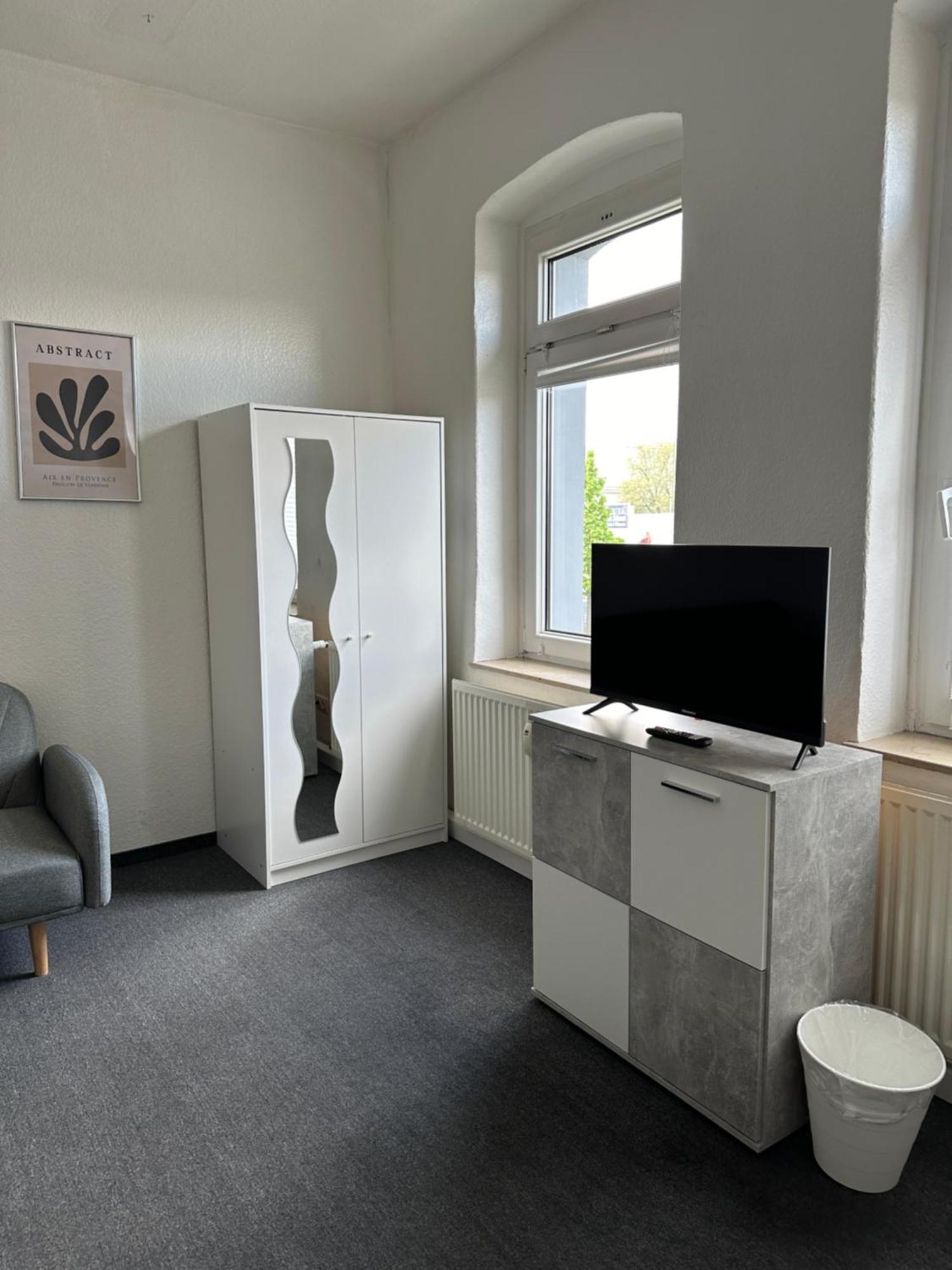 Ferienwohnung Flaming House Bitterfeld Esterno foto